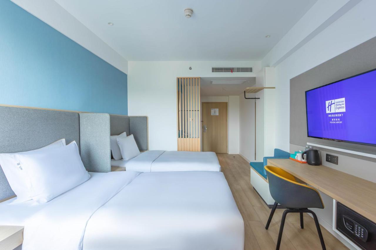 Holiday Inn Express Shanghai Pudong Airport By Ihg מראה חיצוני תמונה